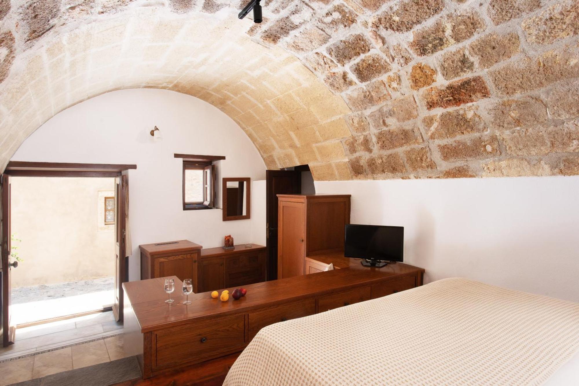 Bastione Malvasia Hotel  Monemvasía Esterno foto